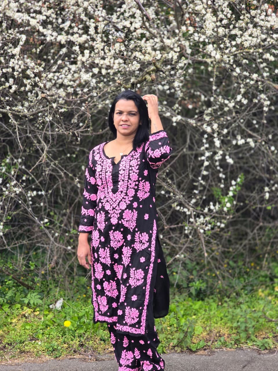 Premium Modal Chikankari 2-Piece Set in Black & Rani Pink | Ethnic Wear UK - Image 4