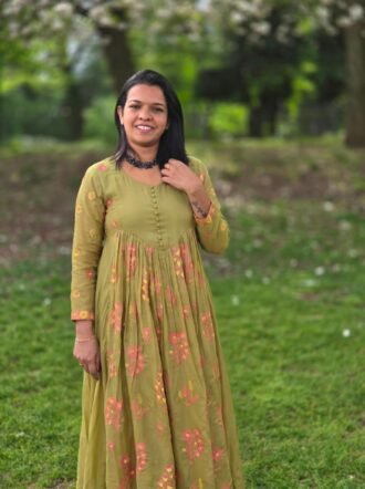 Olive Bloom Mul Chanderi Hand Embroidered 2-Piece Set